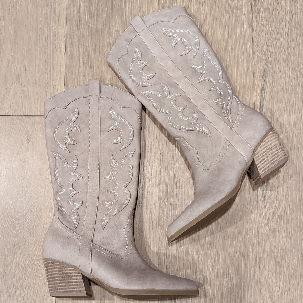 Dolce Vita Cream Heeled Boots